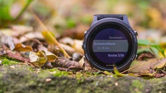 Garmin Forerunner 935 mit Komoot-App | Foto: Yannik Achternbosch