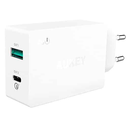 Aukey PA-Y2 USB C Ladegerät Dual Port, AiPower Port (5V/2.4 A) und Typ C Port, 1m Kabel weiß