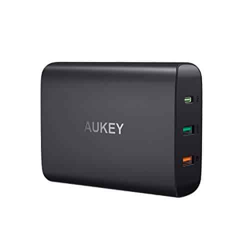 AUKEY USB C Ladegerät 74.5W, USB C Netzteil mit 45W Power Delivery 3.0 & Quick Charge für MacBook/Pro, iPad, iPhone XS/XS Max/XR, Samsung Galaxy S9 / S9+ / Note 9 usw.