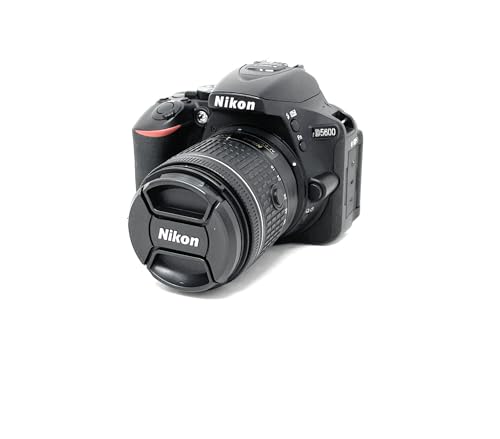 Nikon D5600 Digital SLR im DX Format mit AF-P DX 18-55mm VR (24,2 MP, 3,2 Zoll/8,1 cm dreh- und neigbarer Touch-Monitor, SnapBridge, AF mit 3D-Tracking, Full-HD Video incl. Zeitraffer)