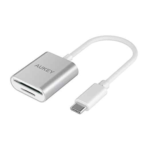 AUKEY USB C Kartenleser (2-in-1) SD/MicroSD SuperSpeed USB 3.0 Mini Kartenlesegerät Aluminium für MacBook Pro 2017/2016, Samsung S8, Dell XPS 13/15 und mehr USB C Geräte