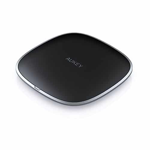 AUKEY graphitfarbenes kabelloses Ladegerät, Lade-Pad für kabelloses Laden für iPhone X/8/8 Plus, Samsung Note8/S8/S8+ und weitere Qi-fähige Geräte