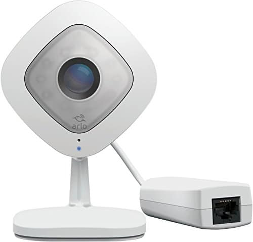 Arlo Q Plus 1080p HD-Sicherheitskamera (mit Audio und Ethernet, 2 Zoll) weiß, VMC3040S
