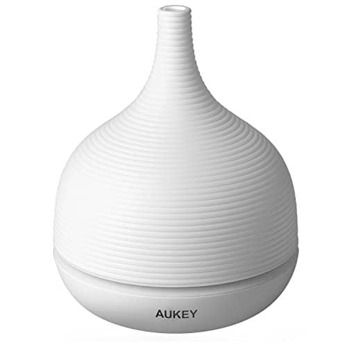 AUKEY Aroma Diffusor Luftbefeuchter 500ML mit 7 Farben Lichter, Ultraschaller Aromatherapie Diffusor mit Timer und Nebelkontrolle für Hause Schlafzimmer Büro Kindergarten