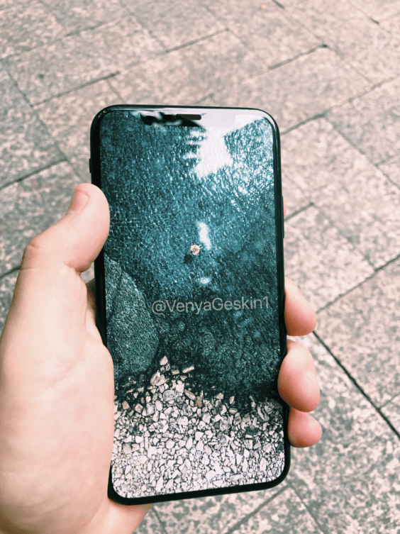 iPhone 8 Dummy | Benjamin Geskin