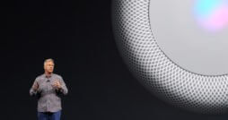 Phil Schiller präsentiert Apple HomePods auf der WWDC 2017