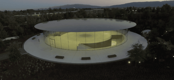 Steve Jobs Theater bei Sonnenuntergang | Matthew Roberts