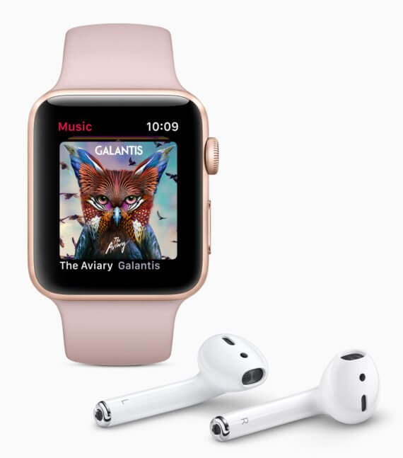 Apple Watch Series 3 mit AirPods
