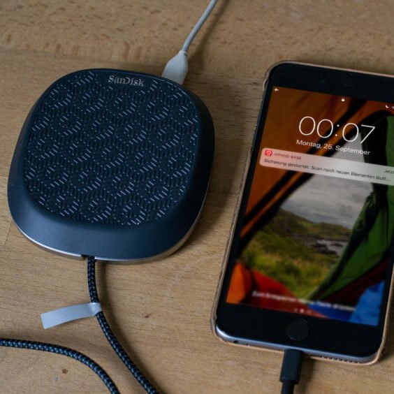 Fotos, Videos und Kontakte lokal sichern: Die SanDisk iXpand Base im Test