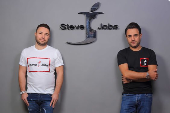 Steve Jobs lebt: Als Mode-Label