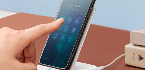 Anker PowerWave Ladestation 2018 - thumb