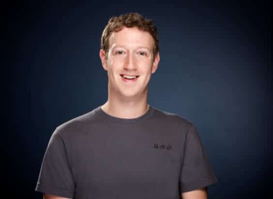 Facebook-Anhörung: Zuckerberg suchte wieder Vergleich mit Apple, Aktie im Aufwind