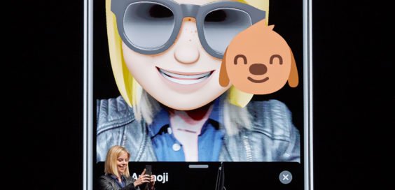 Kelsey Peterson zeigt Memojis
