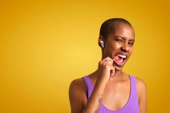 Der Libratone Track Air+: Neuer AirPod-Killer?