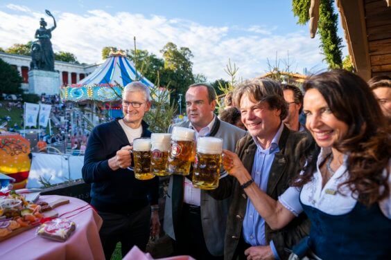 Angela Merkel ist für Tim Cook “Macherin des Jahrzehnts”