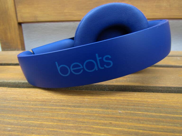 Beats Solo Pro