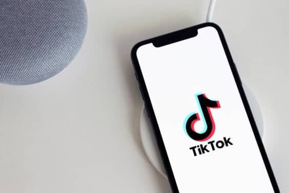 Wäre ein Paukenschlag: Amazon will TikTok kaufen