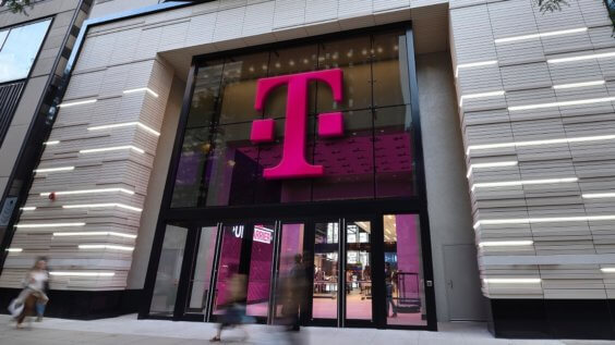 Weihnachtsaktion: Telekom verschenkt mehr Datenvolumen im Dezember