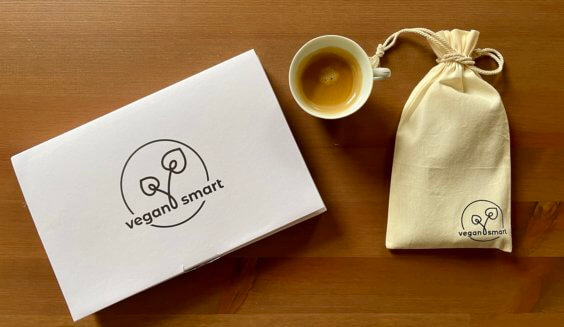 Verrückt, aber nachhaltig: Die neuen Armbänder von „Vegan&Smart“ aus Kokosnuss [15% Ostergutschein]