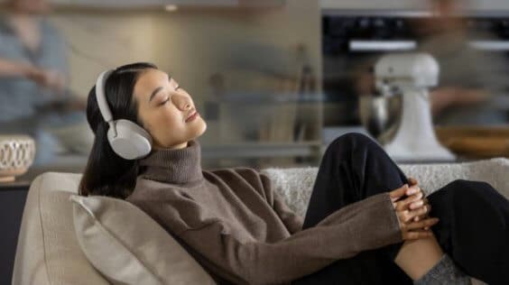 Der neue Sony WH-1000XM5 offiziell vorgestellt: Neues Flaggschiff mit ANC kommt aber mit einem Nachteil