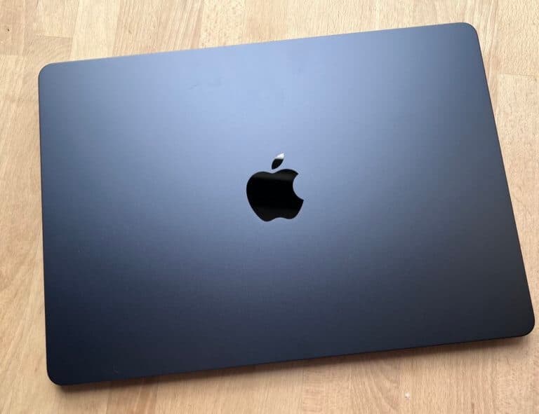 MacBook Air M2