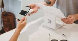 Einkauf via Apple Pay, Bild: unsplash