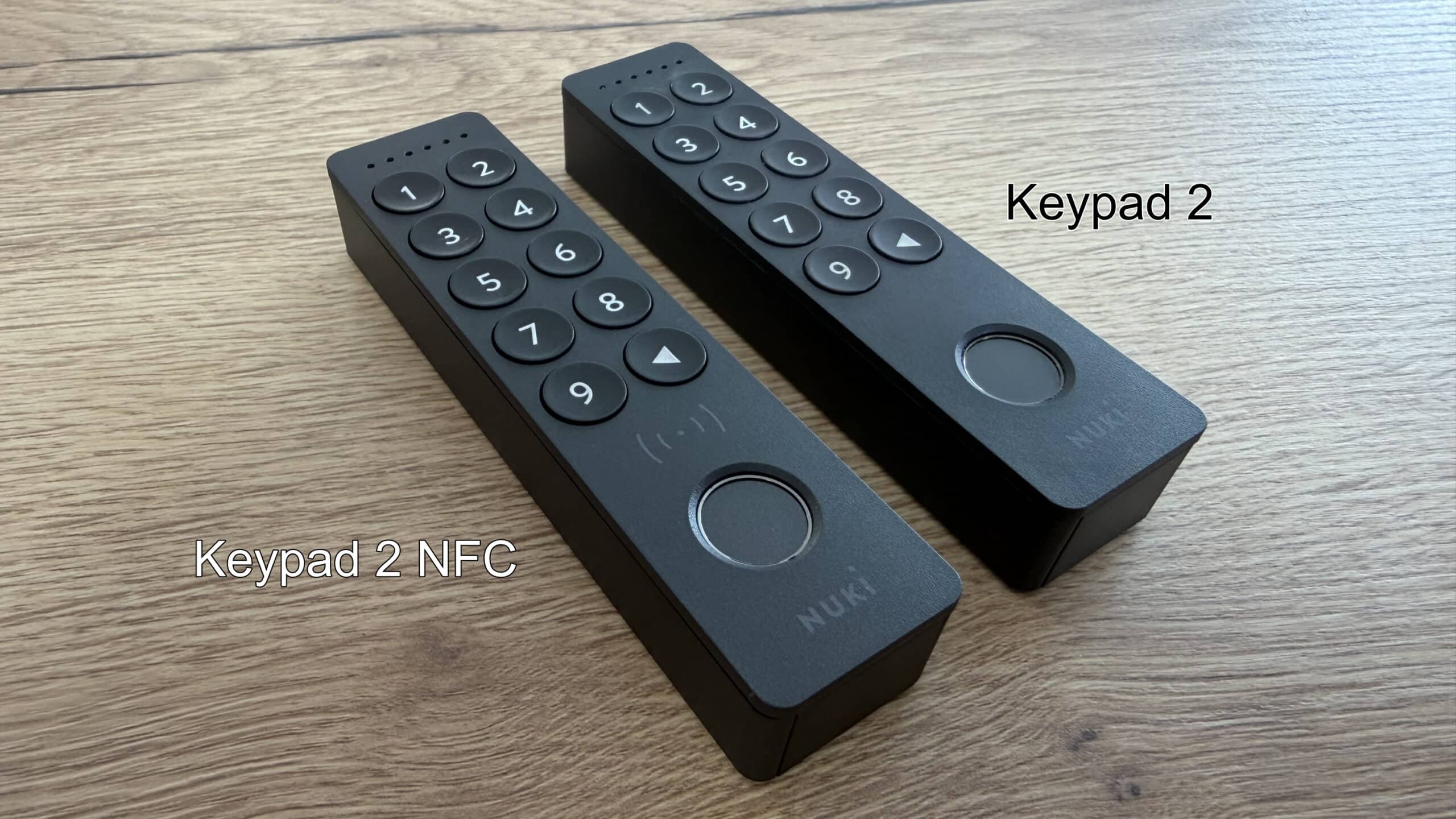 Rein optisch sind sich das Nuki Keypad 2 NFC und das Nuki Keypad 2 sehr ähnlich.