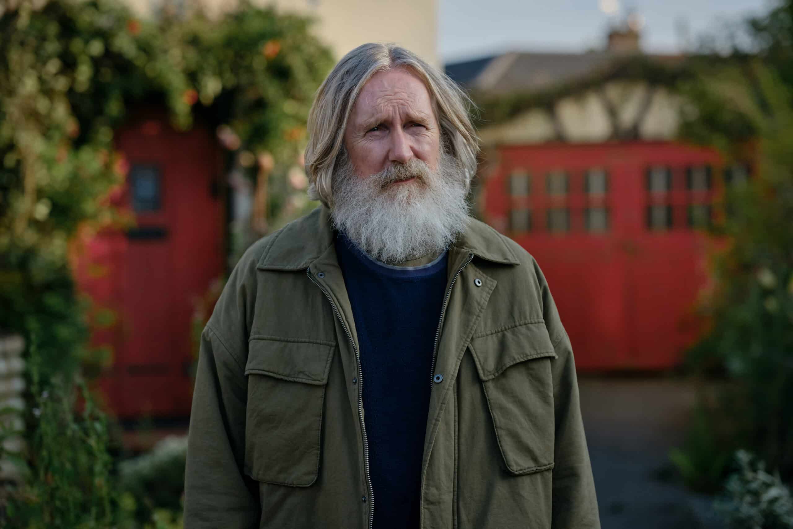 Apple TV stellt Trailer zur Comedy „Small Prophets“ bereit